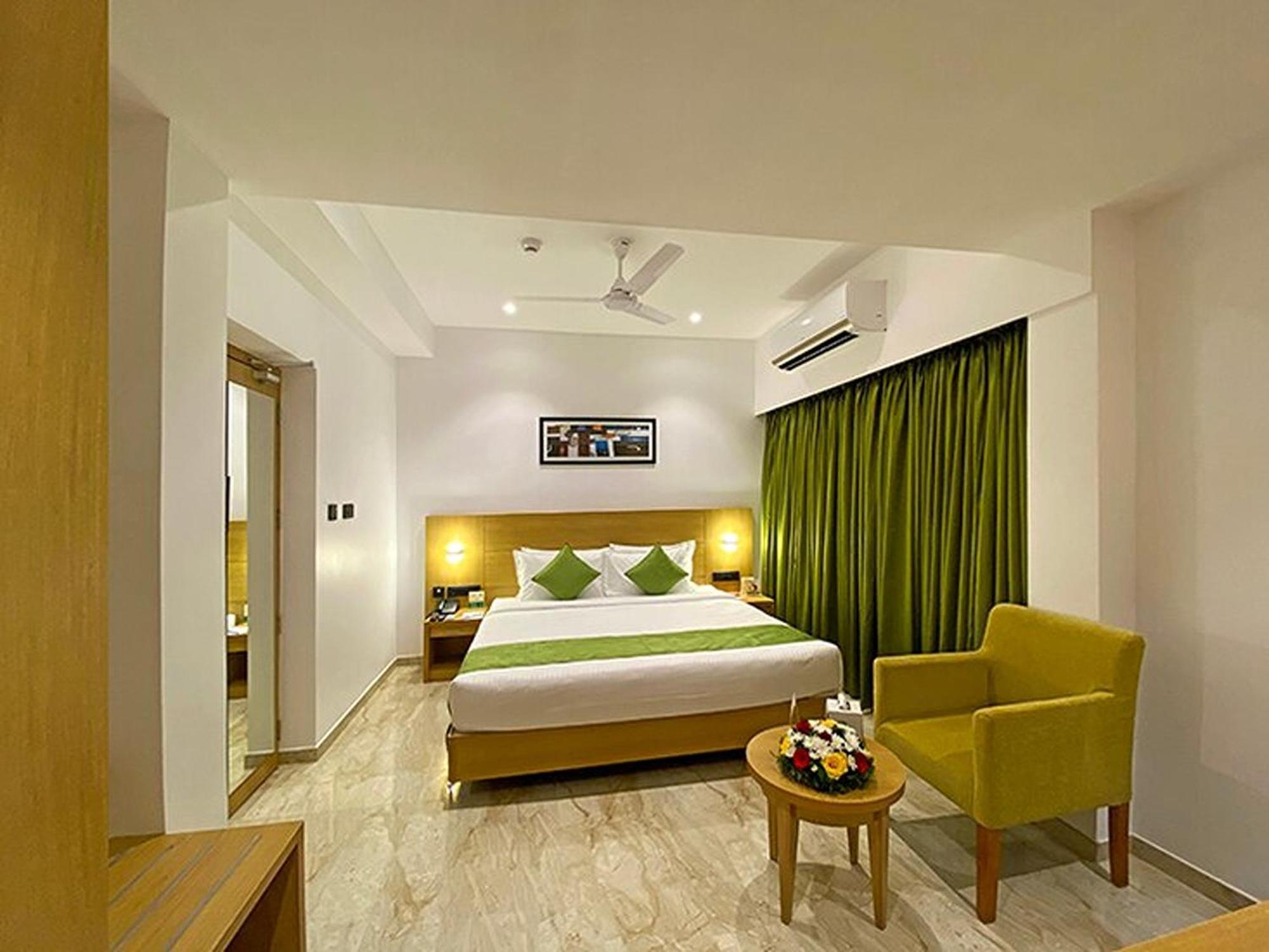 Park Residency Kodungallur Thrissur エクステリア 写真